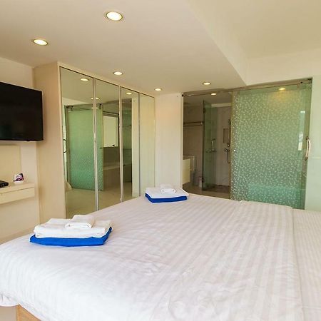Patong Heritage Apartment By Alexanders Bagian luar foto